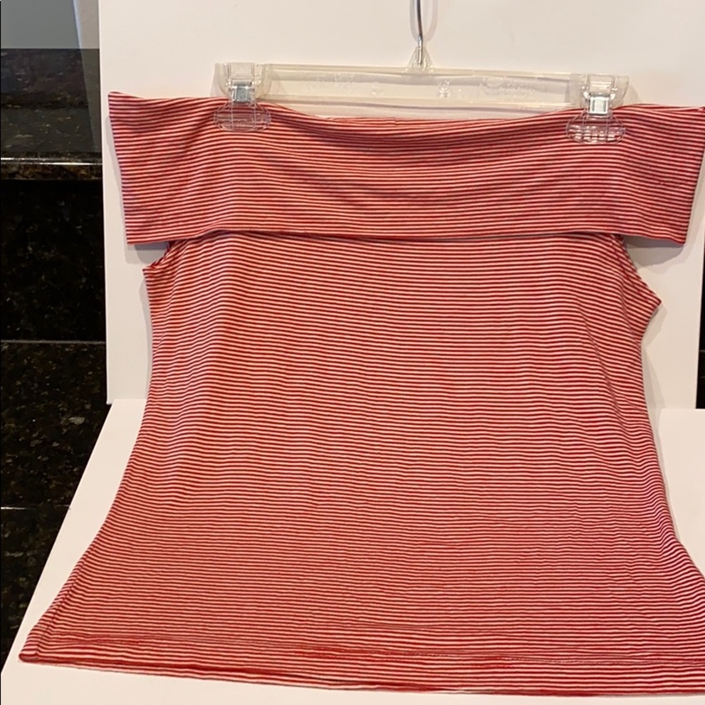 MODA INTERNATIONAL FOLD-OVER SHOULDER TOP!!